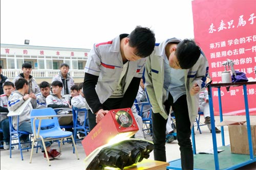 學(xué)生實際上手進行操作