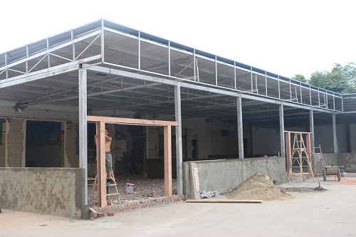 改建中的鈑噴實訓教學基地