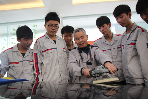 成都萬通汽車學(xué)校的學(xué)生就業(yè)率高