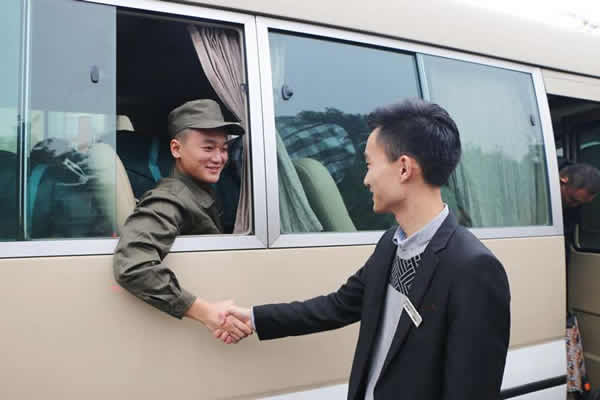 一朝師生情 終生緬于懷