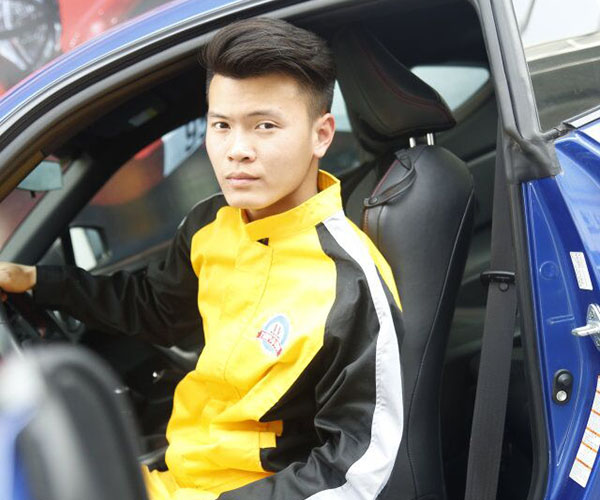 文濤:選喜歡的汽車 不斷挑戰(zhàn)自我